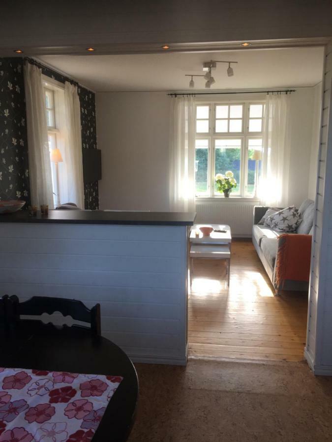 Farbror Alfreds Sjoeutsikt Apartment Kopingsvik Ngoại thất bức ảnh